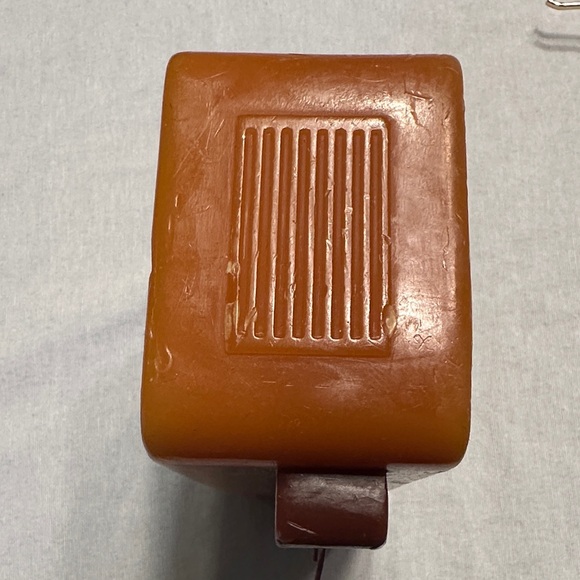 NWT, Hearth & Hand Retro Radio Figural Candle, 2 wicks - Picture 5 of 7